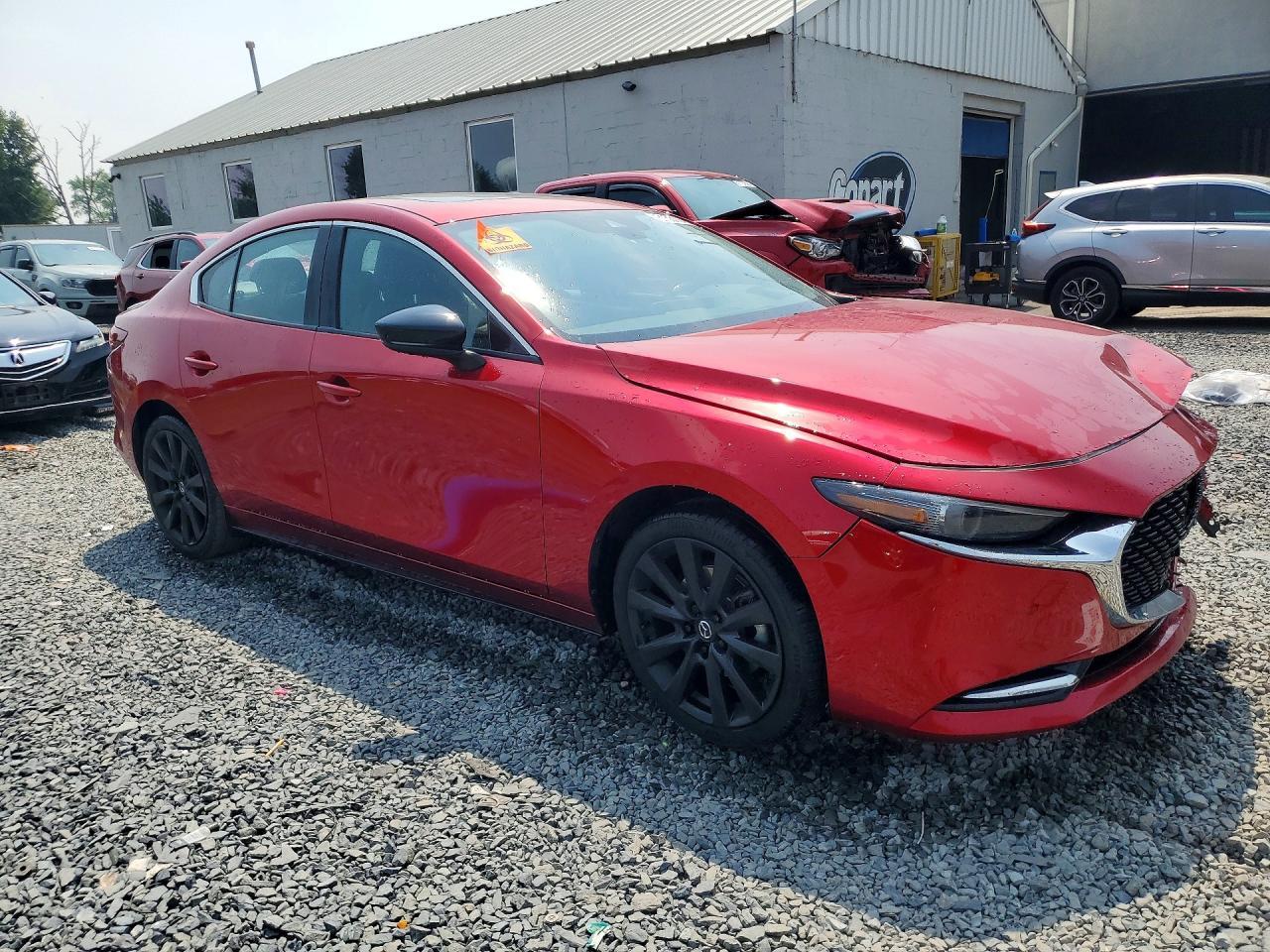 2021 Mazda 3 Premium Plus - Фото 4