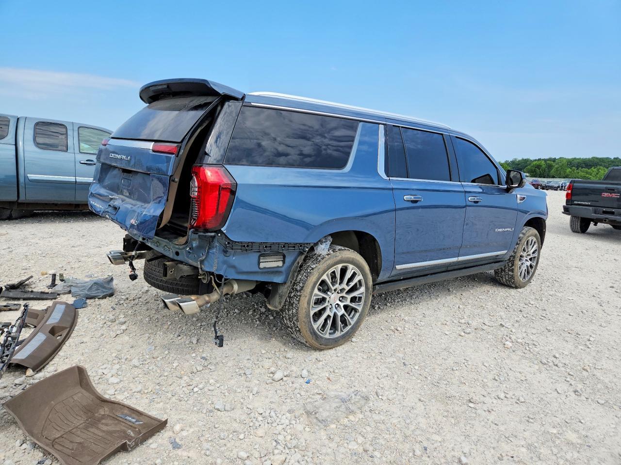 2025 GMC Yukon Xl Denali - Фото 3