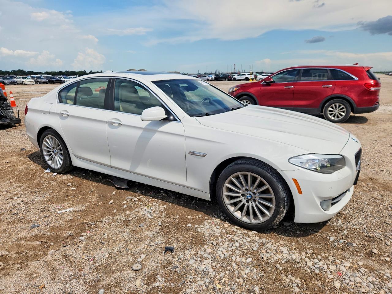 2012 BMW 535 I - Image 4