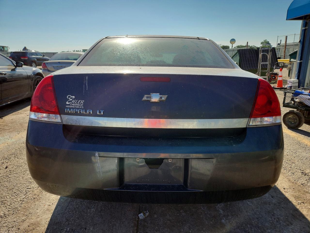 2010 Chevrolet Impala Lt - Image 6