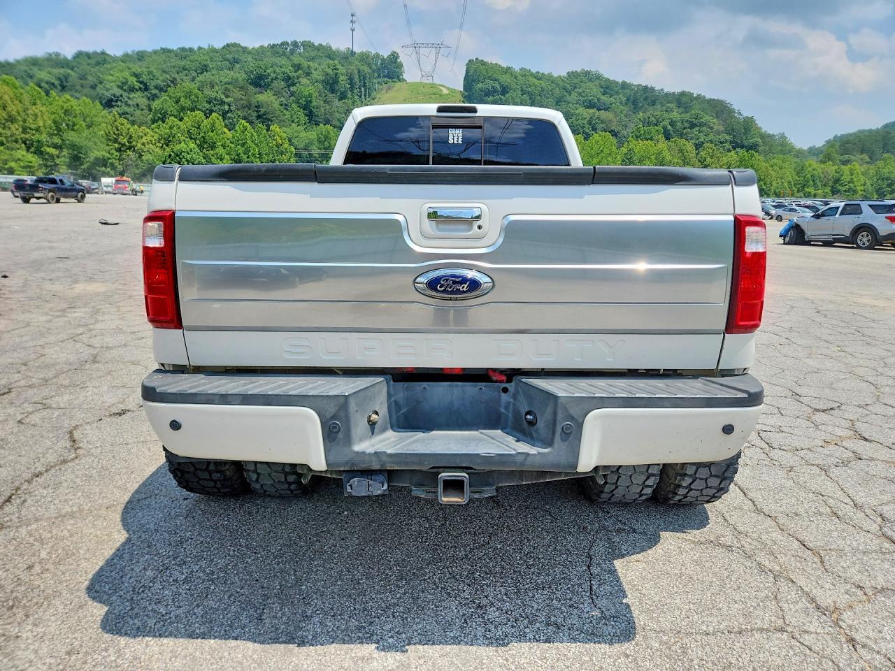 2015 Ford F350 Super Duty - Фото 6