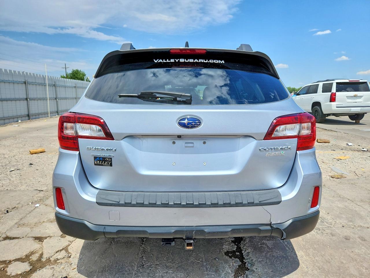 2017 Subaru Outback 2.5I Premium - Image 6