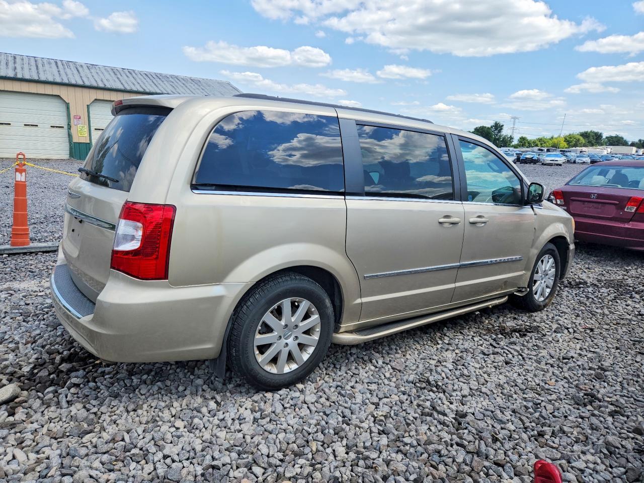 2014 Chrysler Town & Country Touring - Фото 3
