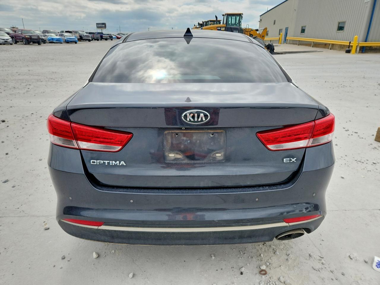 2018 Kia Optima Ex - Image 6