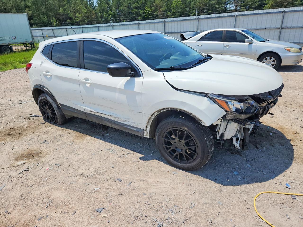 2018 Nissan Rogue Sport S - Фото 4