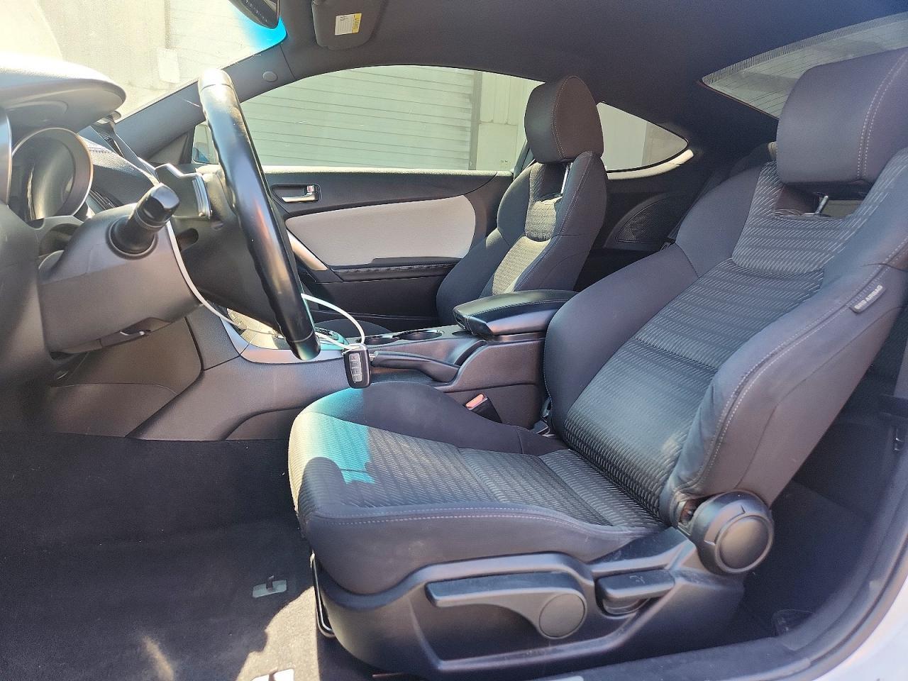 2015 Hyundai Genesis Coupe 3.8L - Фото 7