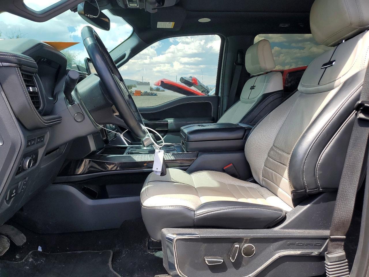 2023 Ford F150 Lightning Pro - Фото 7