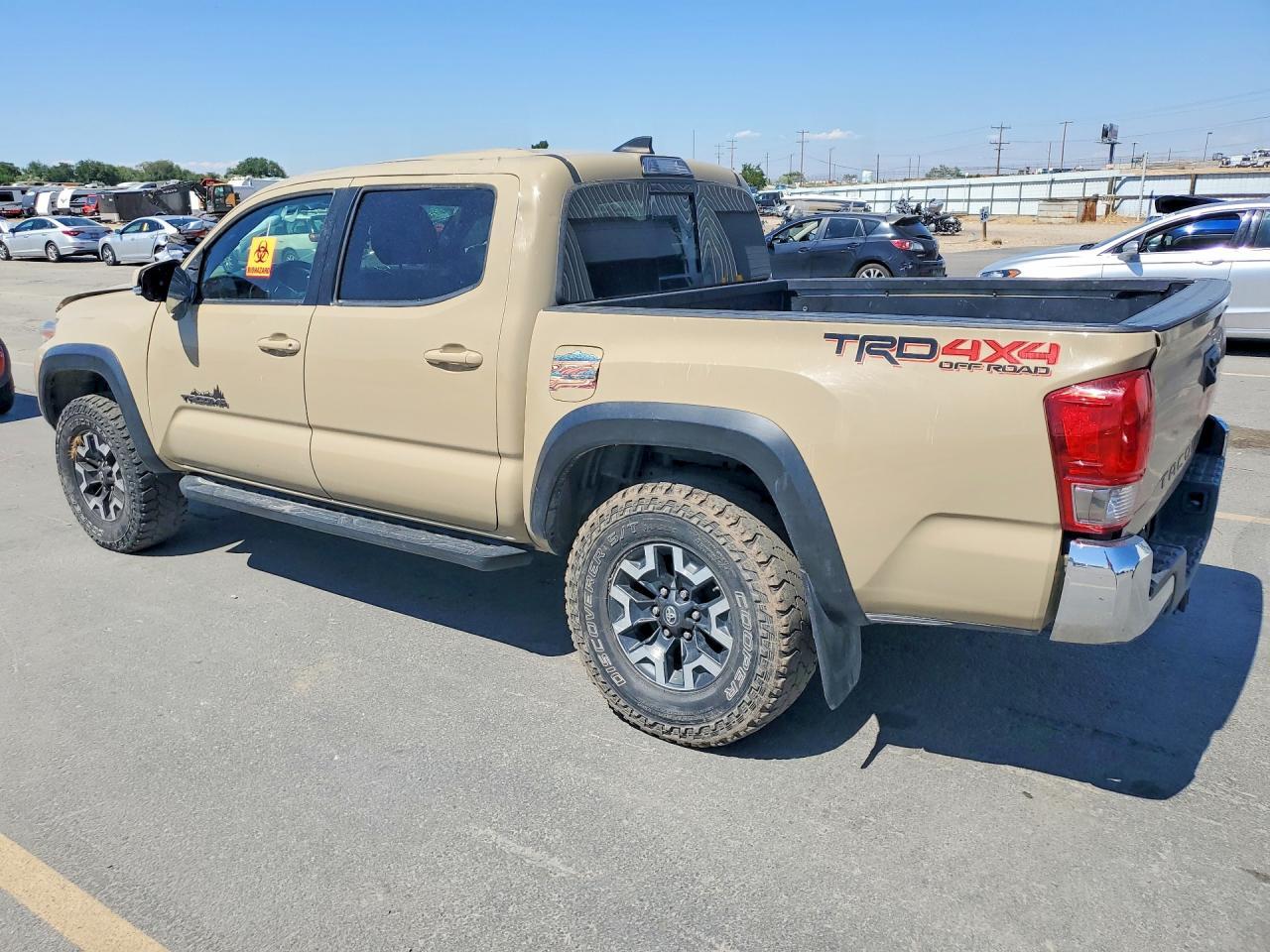 2017 Toyota Tacoma Sr V6 - Фото 2