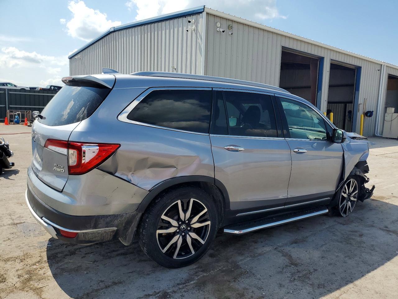 2020 Honda Pilot Elite - Фото 3