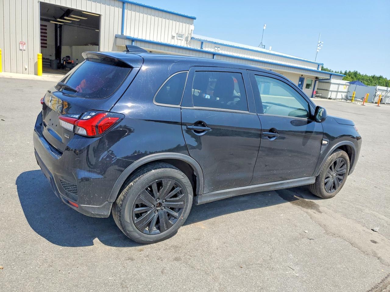 2024 Mitsubishi Outlander Sport S/Se - Image 3