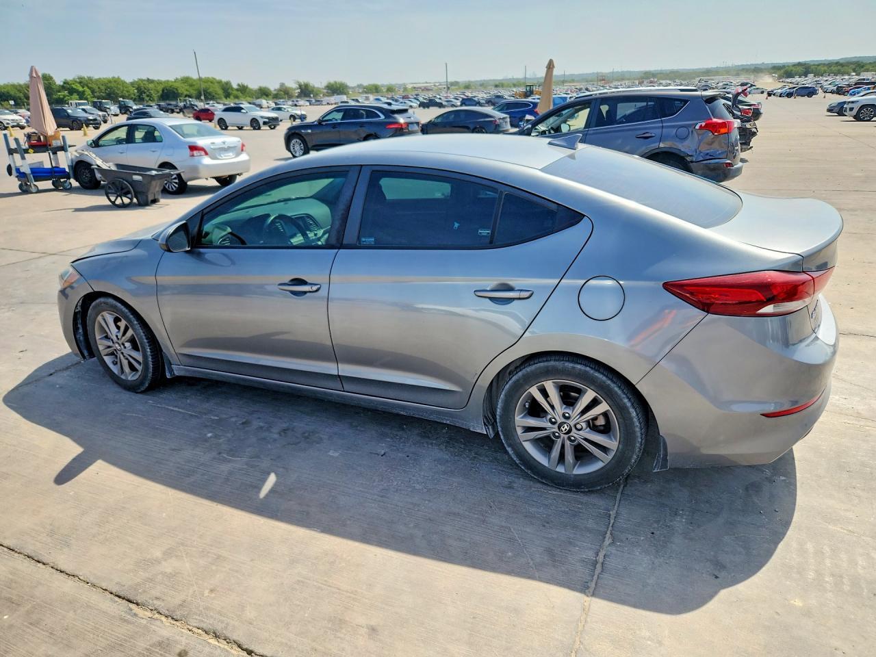 2018 Hyundai Elantra Sel - Image 2