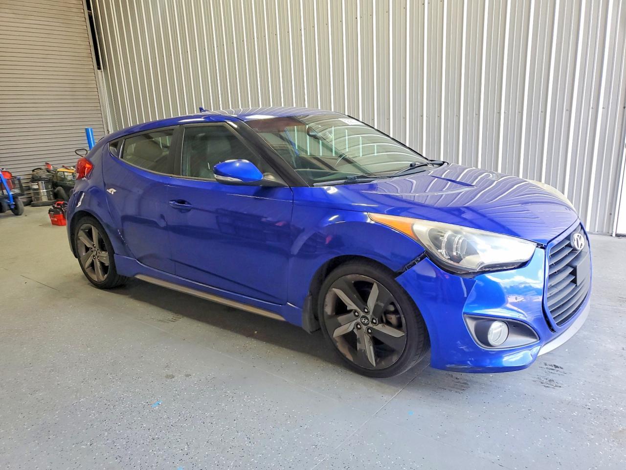 2015 Hyundai Veloster Turbo - Image 4