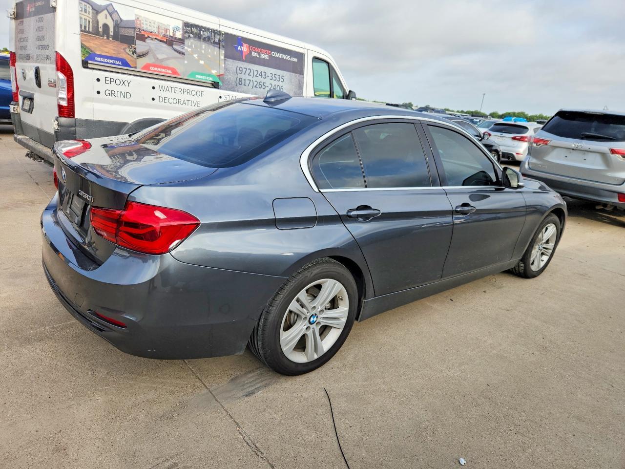 2018 BMW 330 I - Фото 3