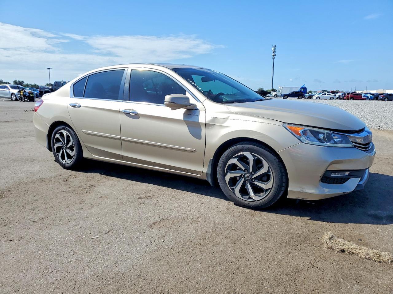 2016 Honda Accord Ex - Фото 4