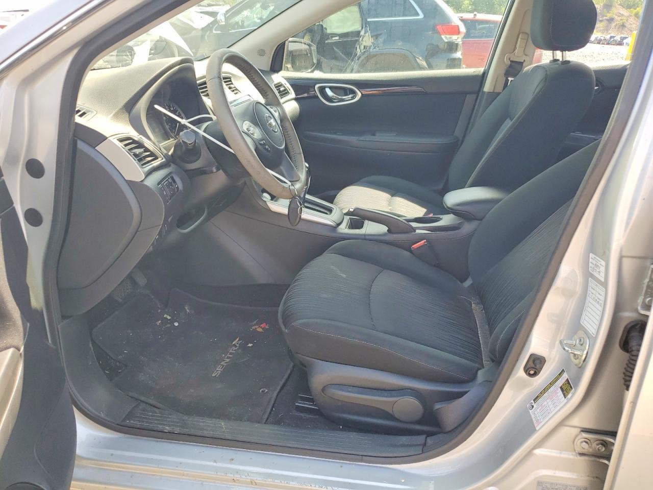2019 Nissan Sentra Sv - Фото 7