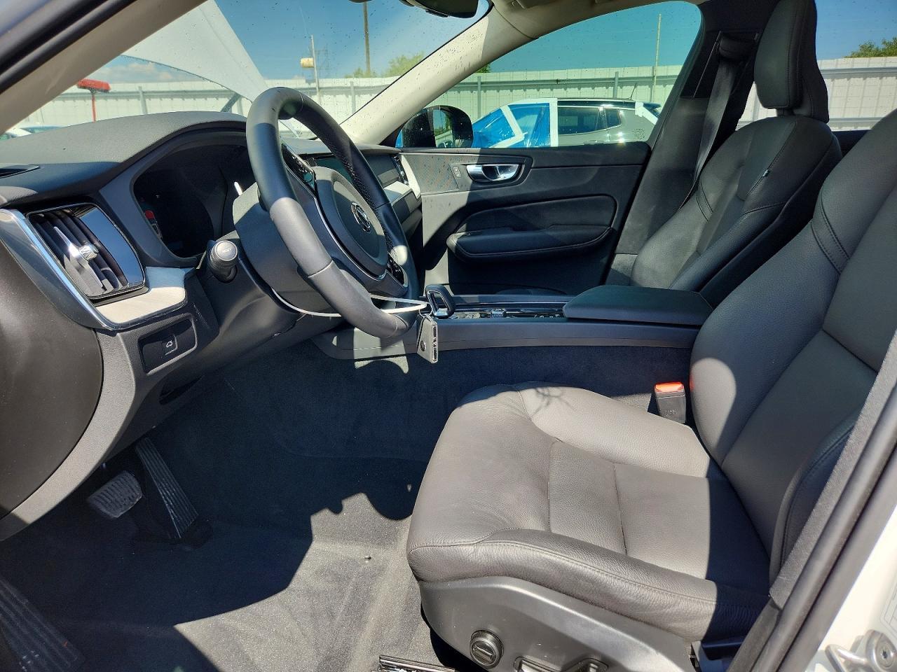 2025 Volvo Xc60 Plus - Фото 7
