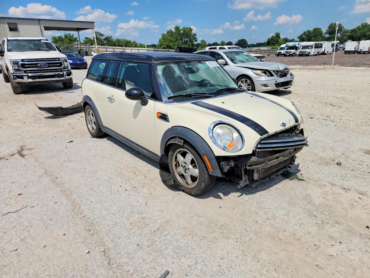 2011 Mini Cooper Clubman 2D - Фото 4