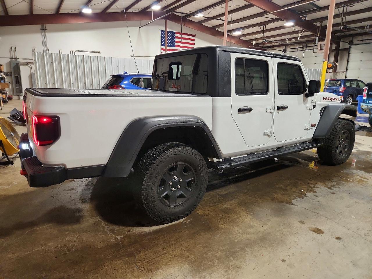 2021 Jeep Gladiator Mojave - Фото 3