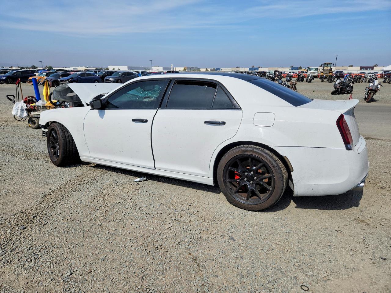2013 Chrysler 300 Srt-8 - Фото 2