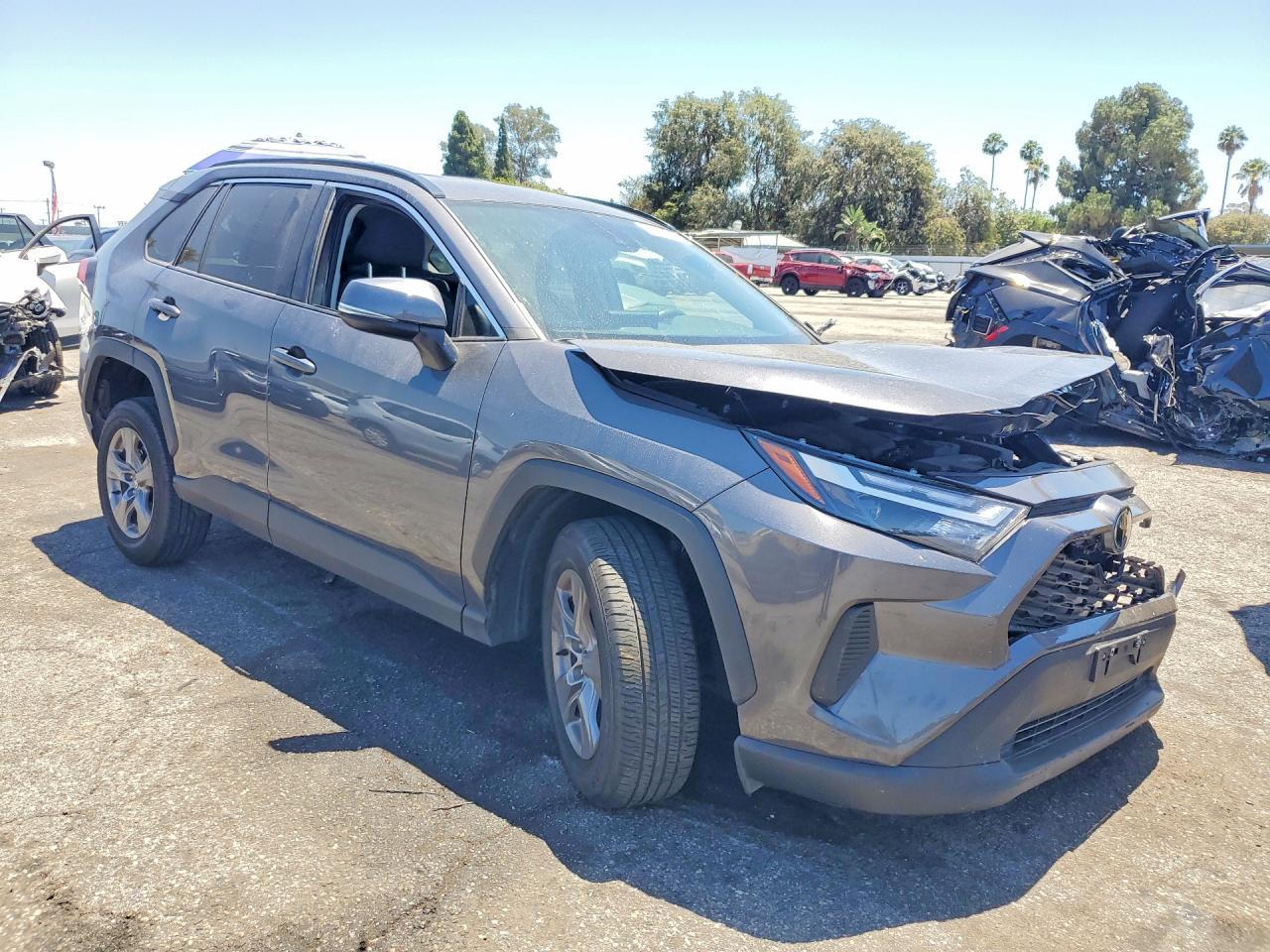 2024 Toyota Rav4 Xle - Image 4