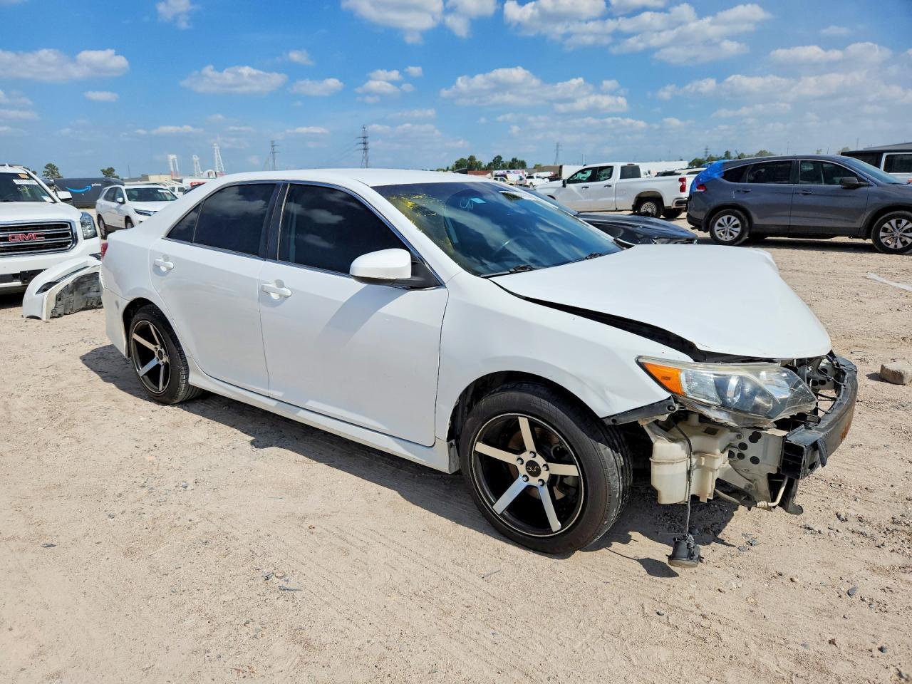 2014 Toyota Camry Se - Фото 4