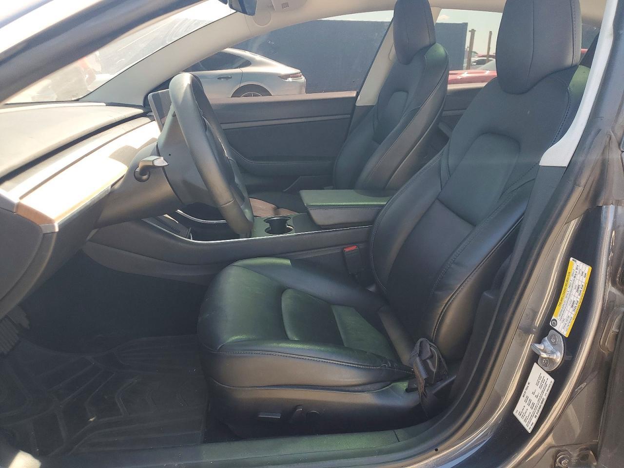 2020 Tesla Model 3 - Image 7