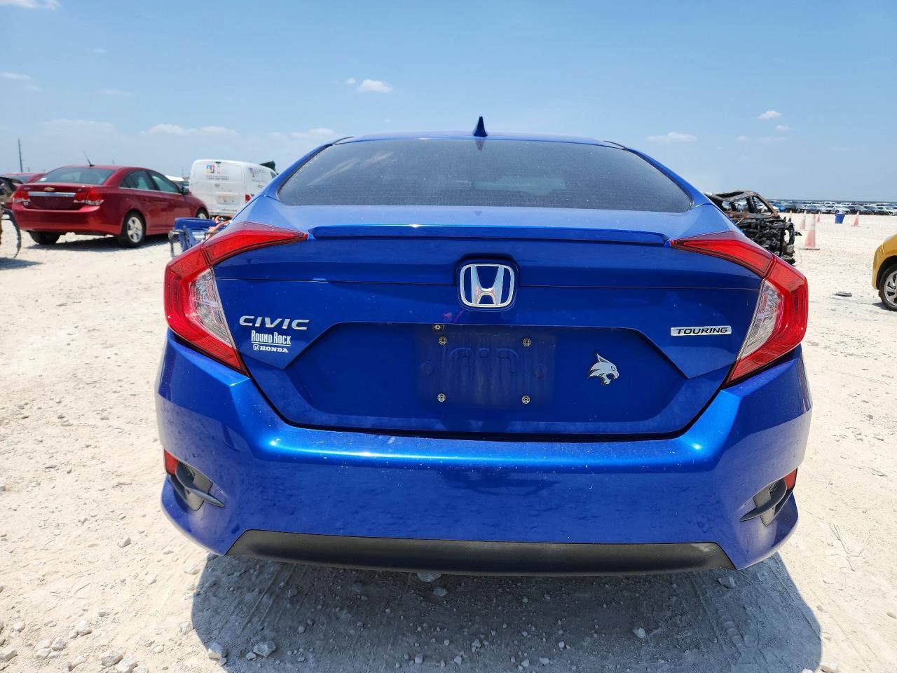 2017 Honda Civic Touring - Image 6