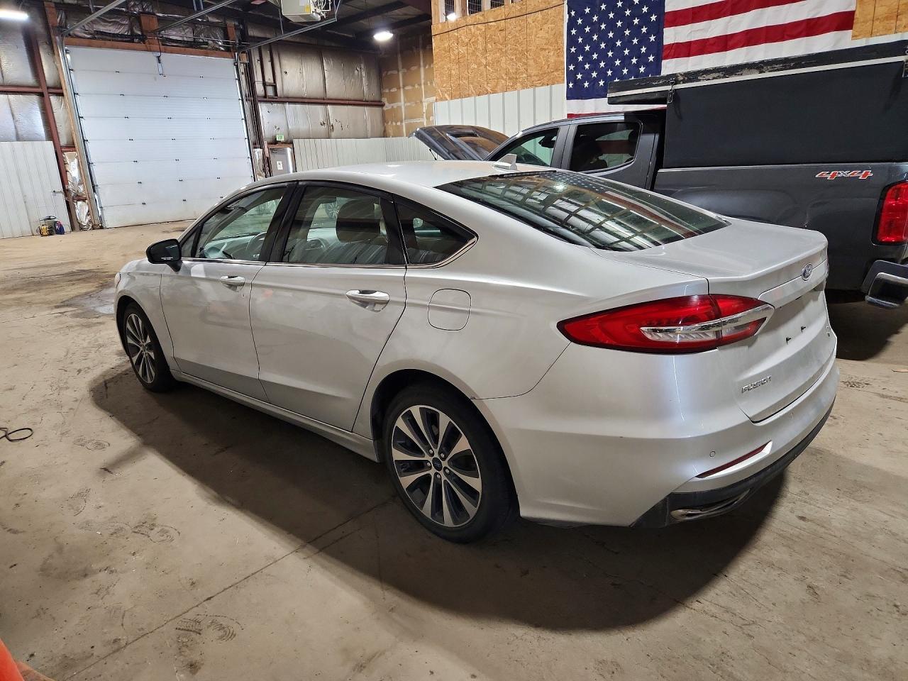 2019 Ford Fusion Se - Фото 2