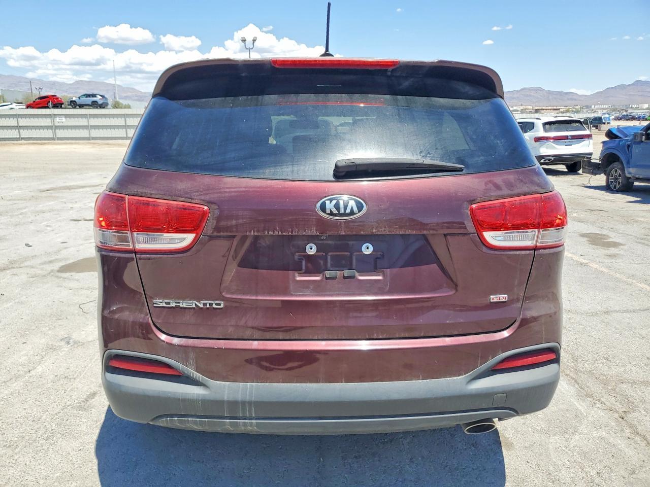 2017 Kia Sorento - Image 6