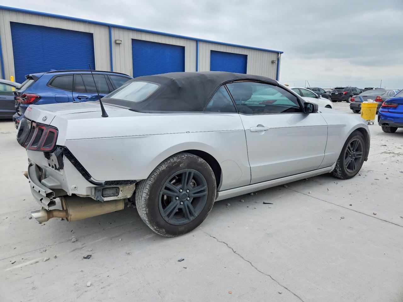 2014 Ford Mustang - Фото 3