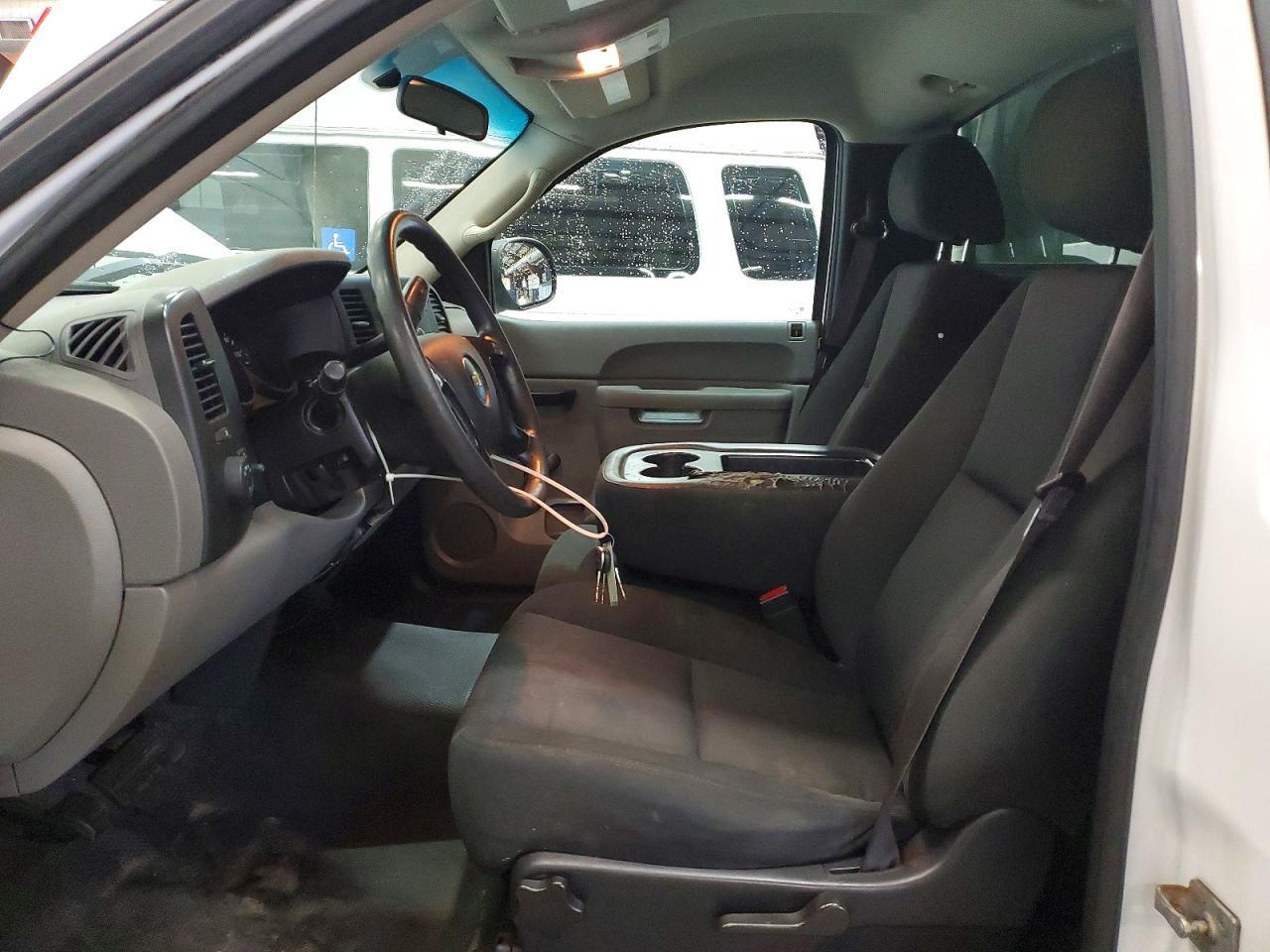 2013 Chevrolet Silverado C1500 - Image 7