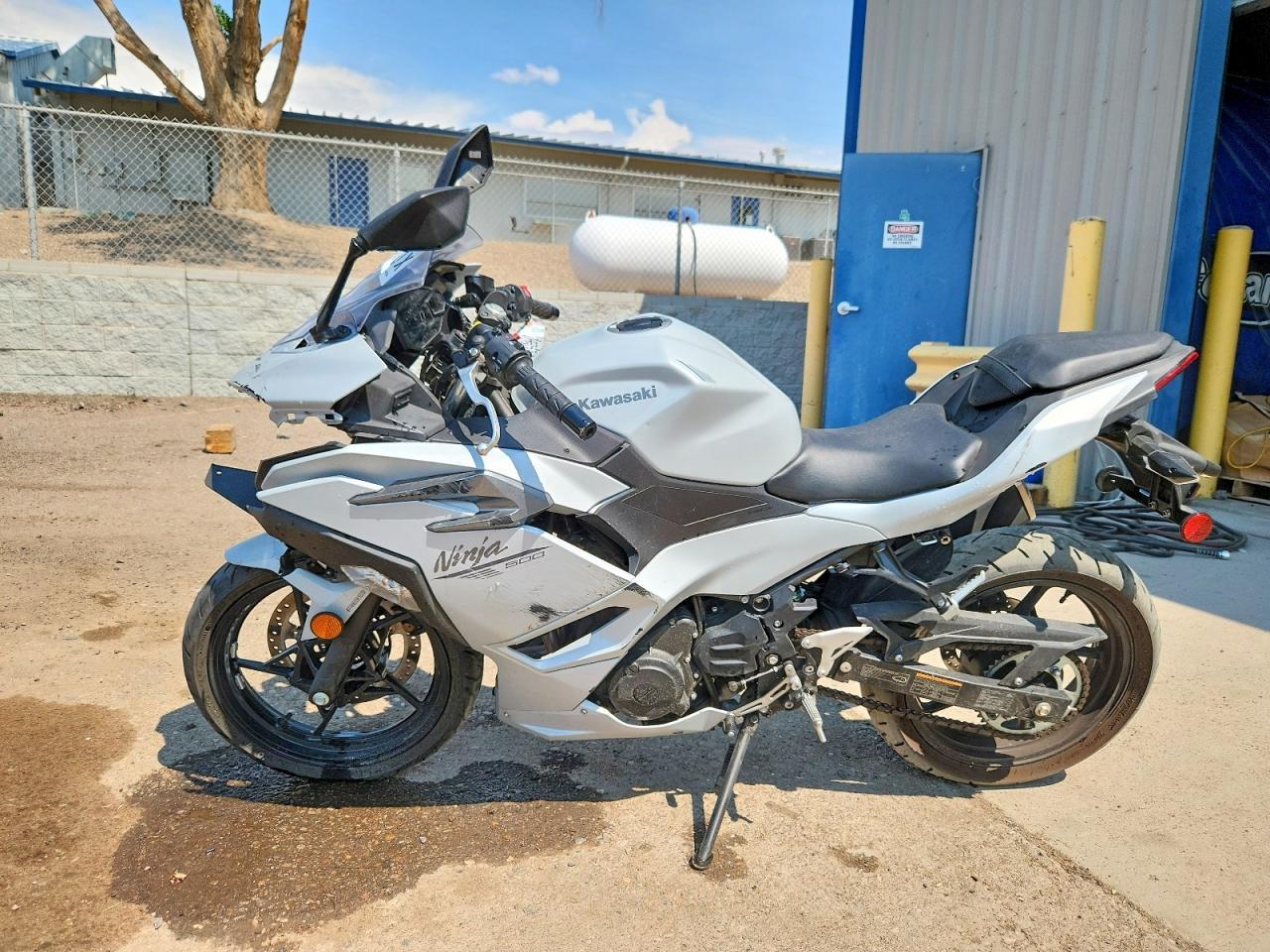 2024 Kawasaki Ex500 - Image 3