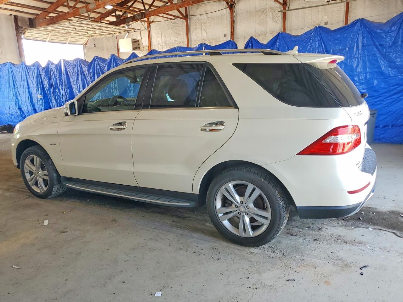 2012 Mercedes-Benz Ml 350 4Matic - Image 2