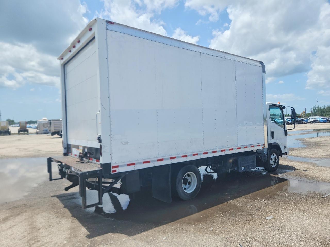 2019 Isuzu Npr Hd Box Truck - Image 3