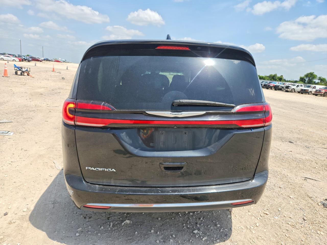 2022 Chrysler Pacifica Touring L - Фото 6