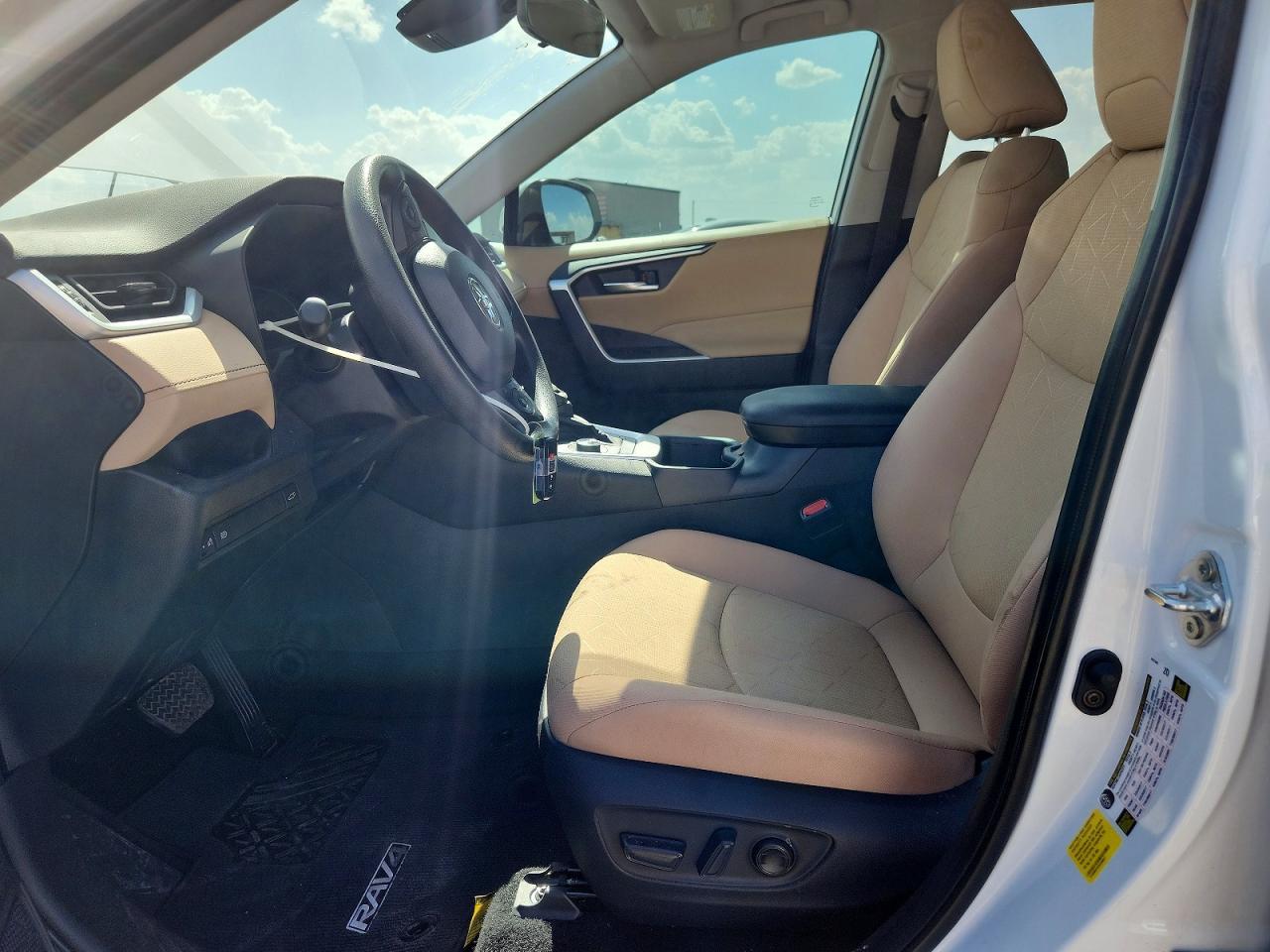 2025 Toyota Rav4 Hybrid Xle - Image 7