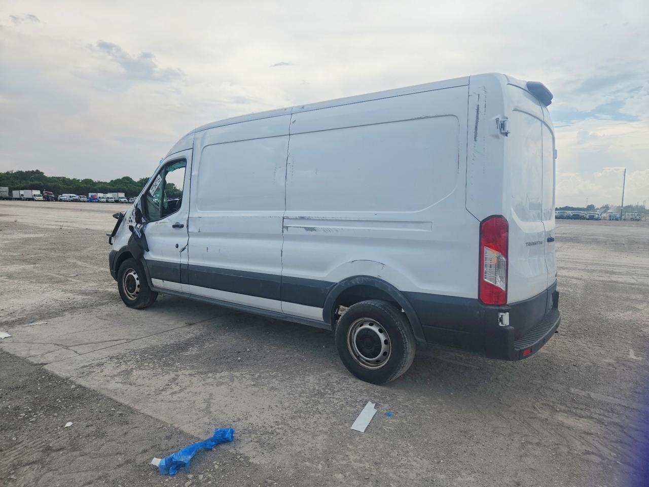 2025 Ford Transit 250 Medium Roof Delivery Van - Фото 2