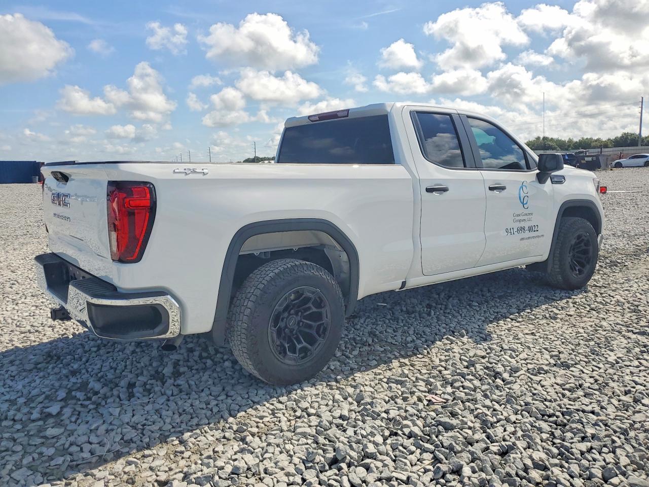 2024 GMC Sierra K1500 - Фото 3
