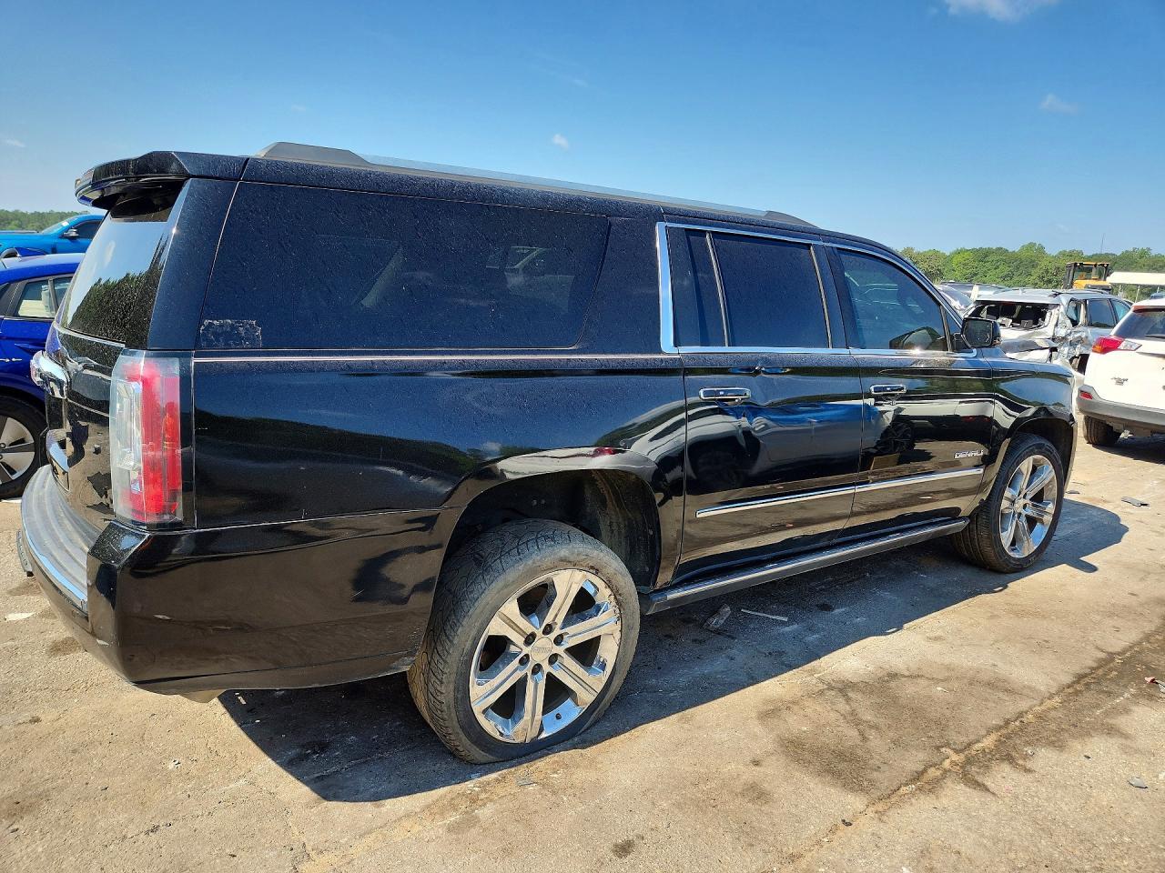 2016 GMC Yukon Xl Denali - Фото 3