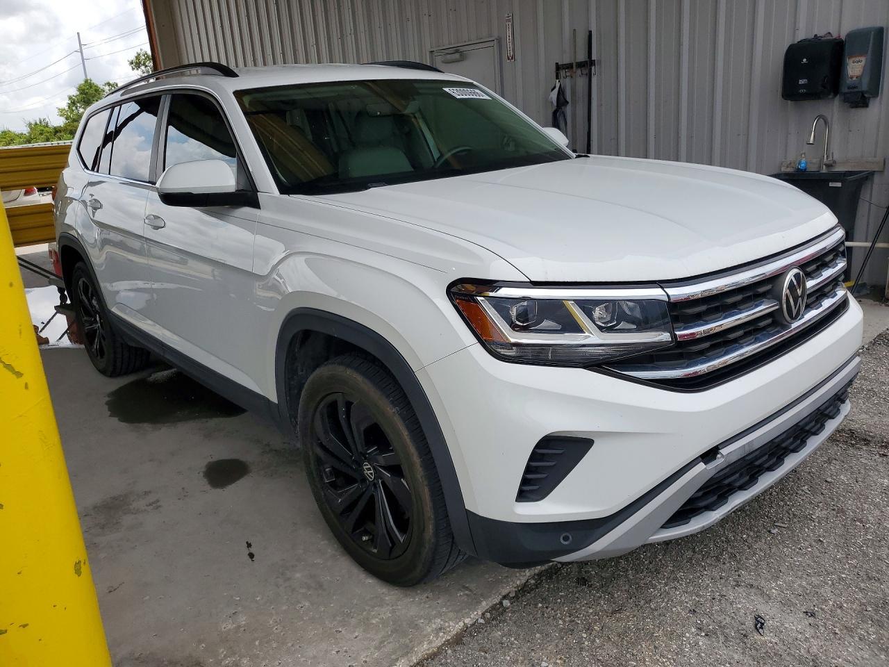 2022 Volkswagen Atlas Se - Фото 4