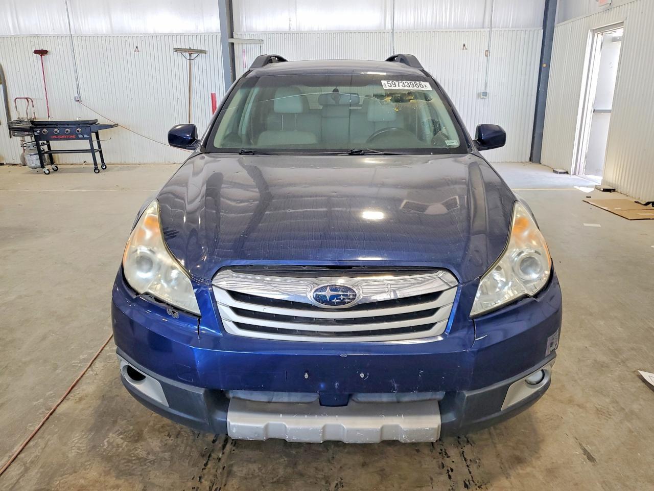 2011 Subaru Outback 2.5I Limited - Image 5