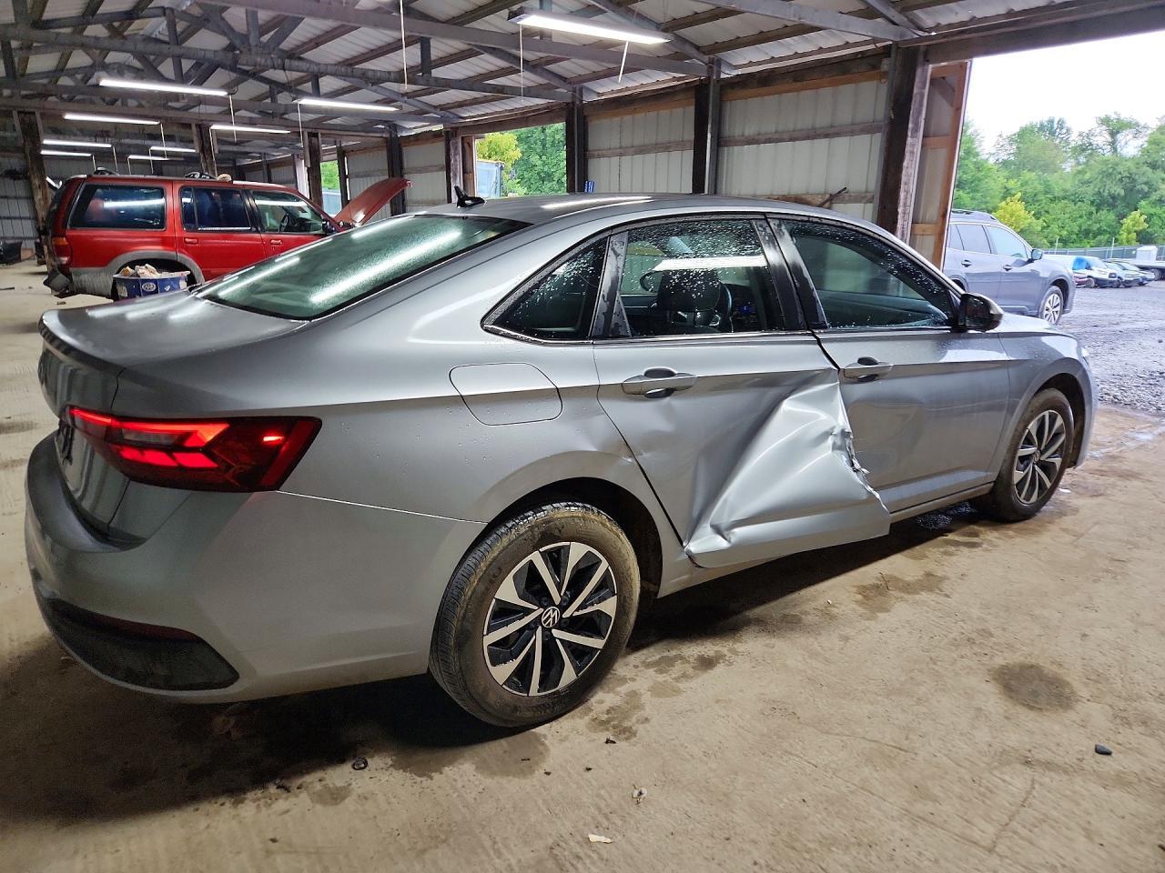 2024 Volkswagen Jetta S - Фото 3