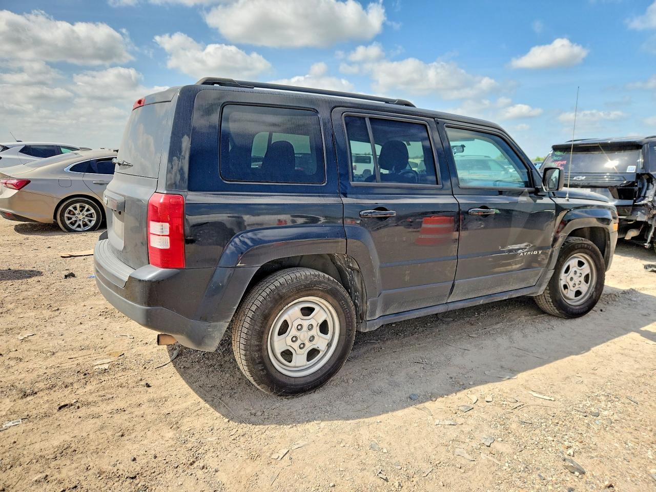 2015 Jeep Patriot Sport - Фото 3