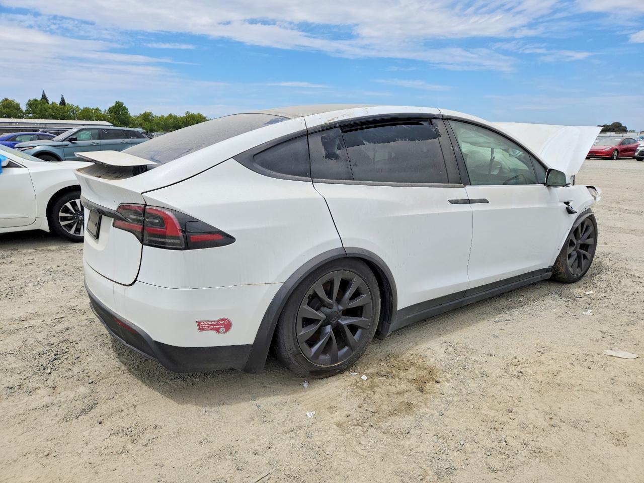 2024 Tesla Model X - Image 3