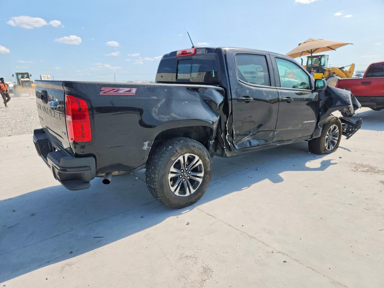 2021 Chevrolet Colorado Z71 - Image 3
