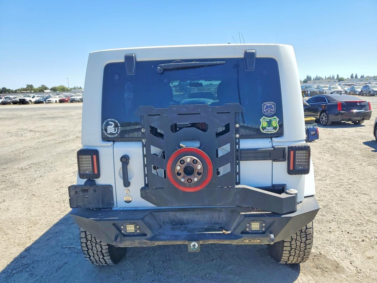 2012 Jeep Wrangler Unlimited Sahara - Image 6