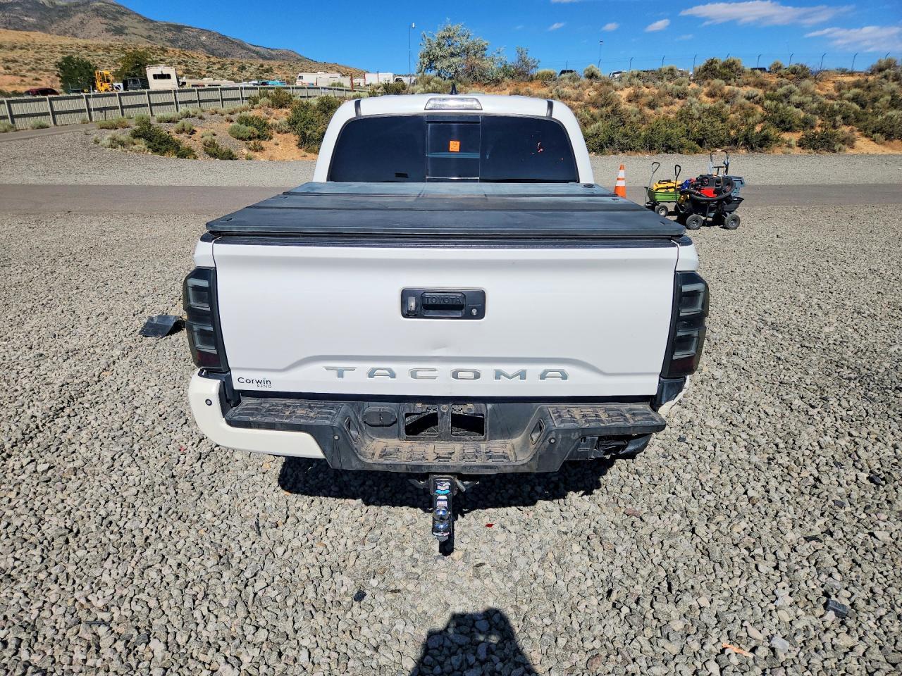 2017 Toyota Tacoma Trd Sport - Image 6