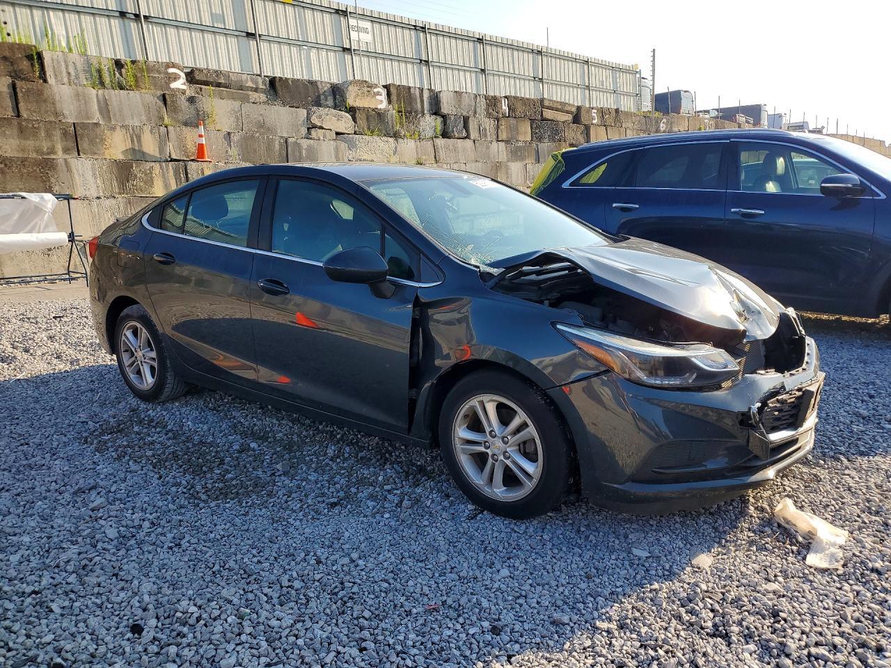 2018 Chevrolet Cruze Lt - Фото 4