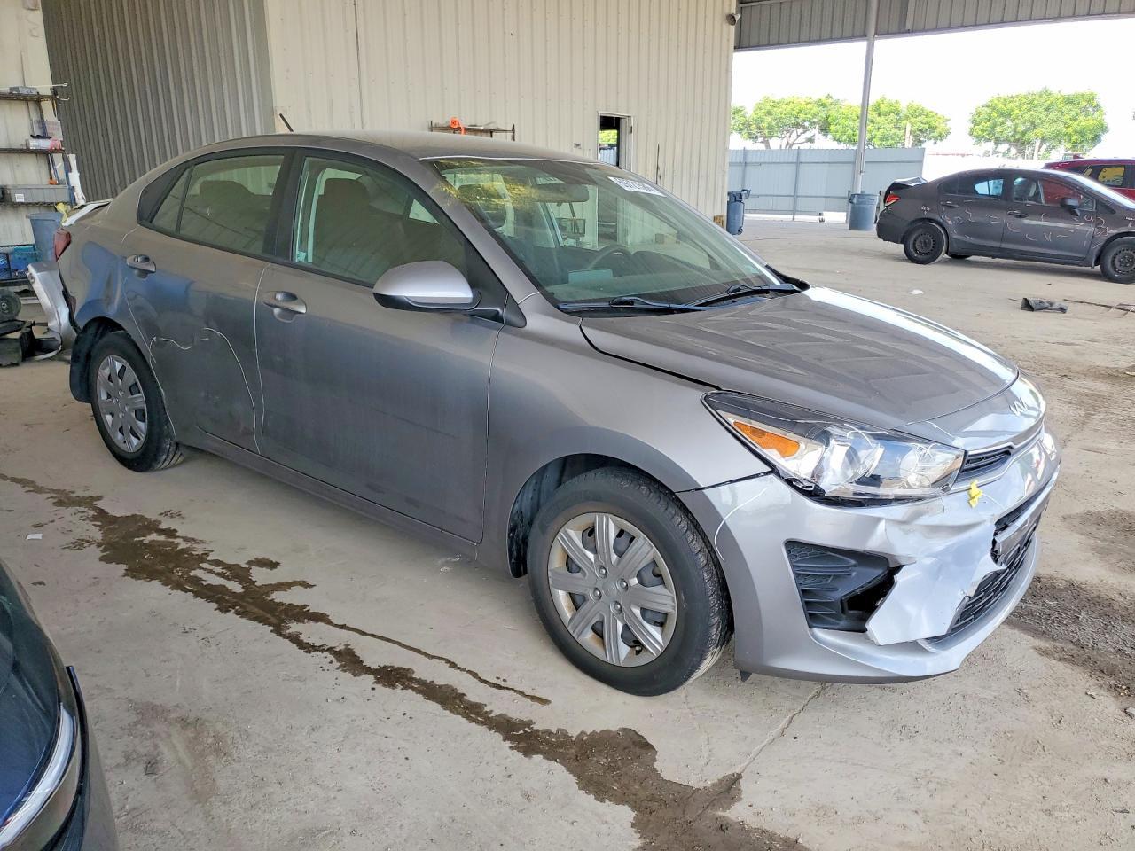 2022 Kia Rio S - Image 4
