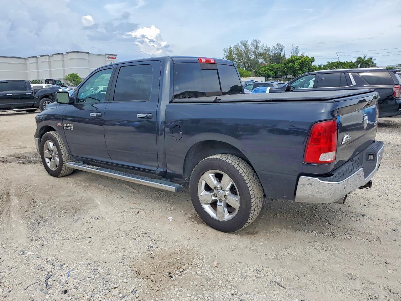 2016 Ram 1500 Slt - Фото 2